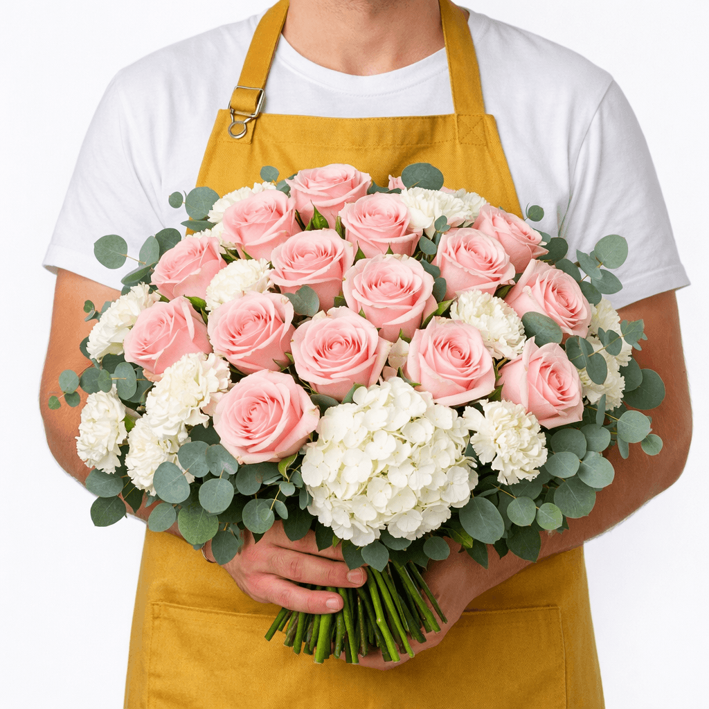 Florist with a pastel bouquet (1)